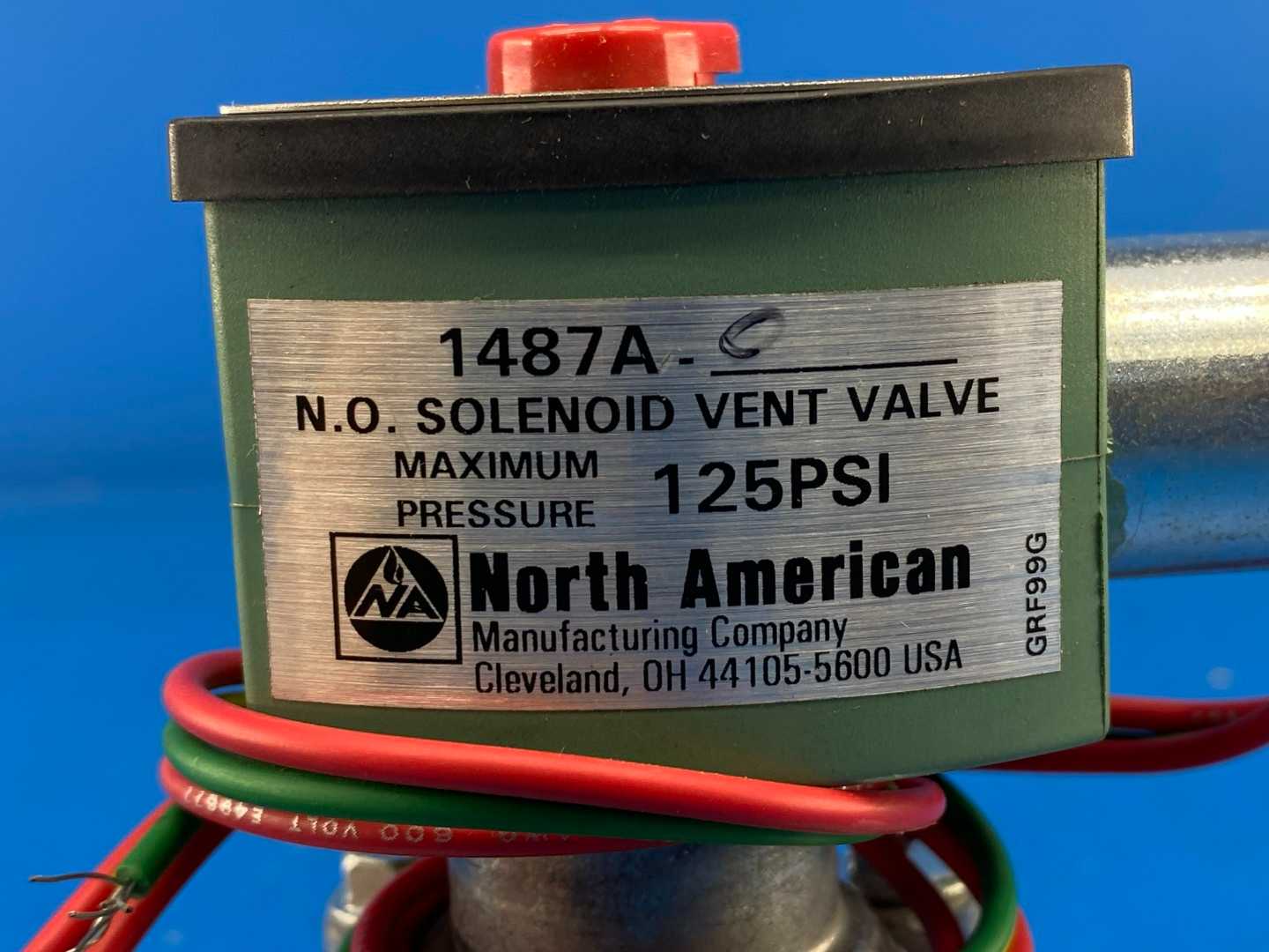 Asco Red-Hat 8215G33 Aluminum Body 2-Way Solenoid Valve 3/4" Normally Open 0-125psi 120V