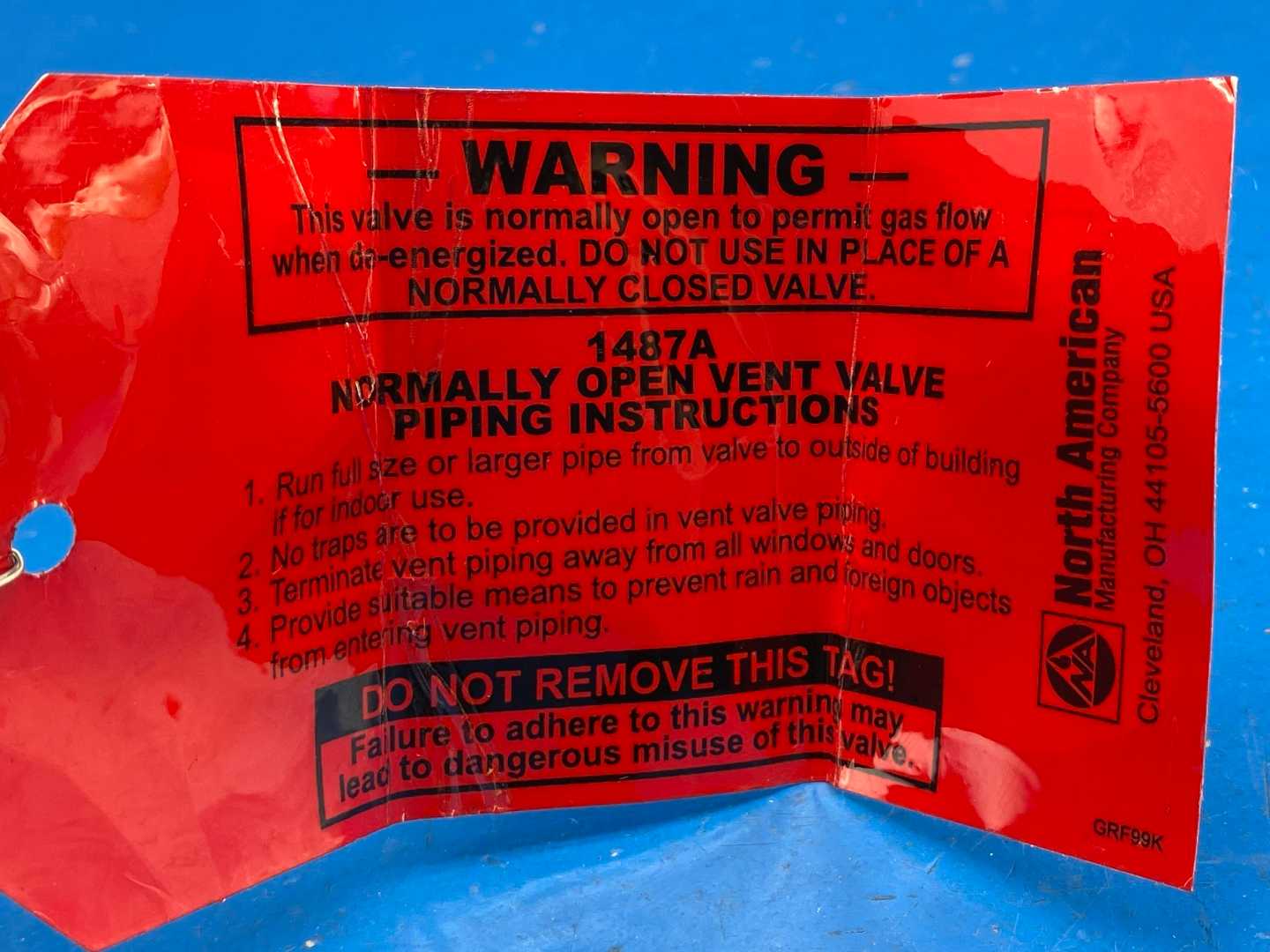 Asco Red-Hat 8215G33 Aluminum Body 2-Way Solenoid Valve 3/4" Normally Open 0-125psi 120V
