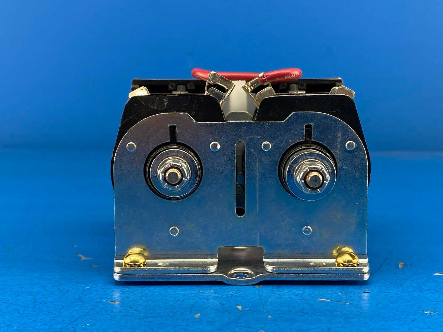 Square D 8965RO10, Series C Hoist Contactor, 3hp at 480VAC, 3 phase, 120VAC coil