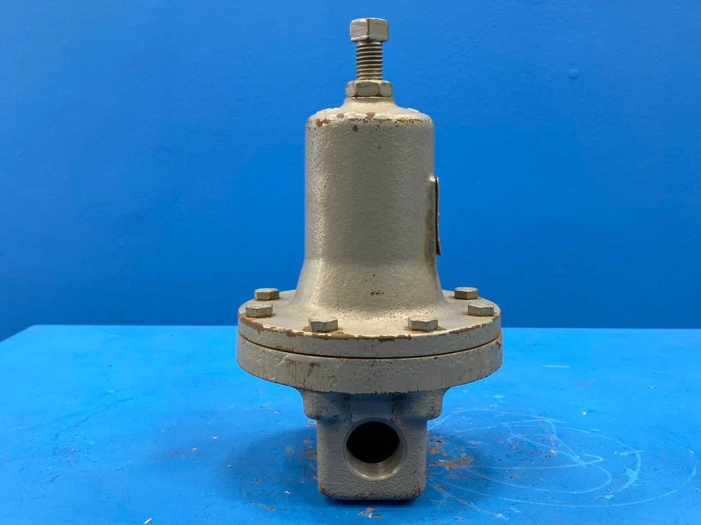 Fisher Controls Type 98 H-30 Spring Loaded Pressure Regulator 300PSIG BUNA N Spring Range 70-140