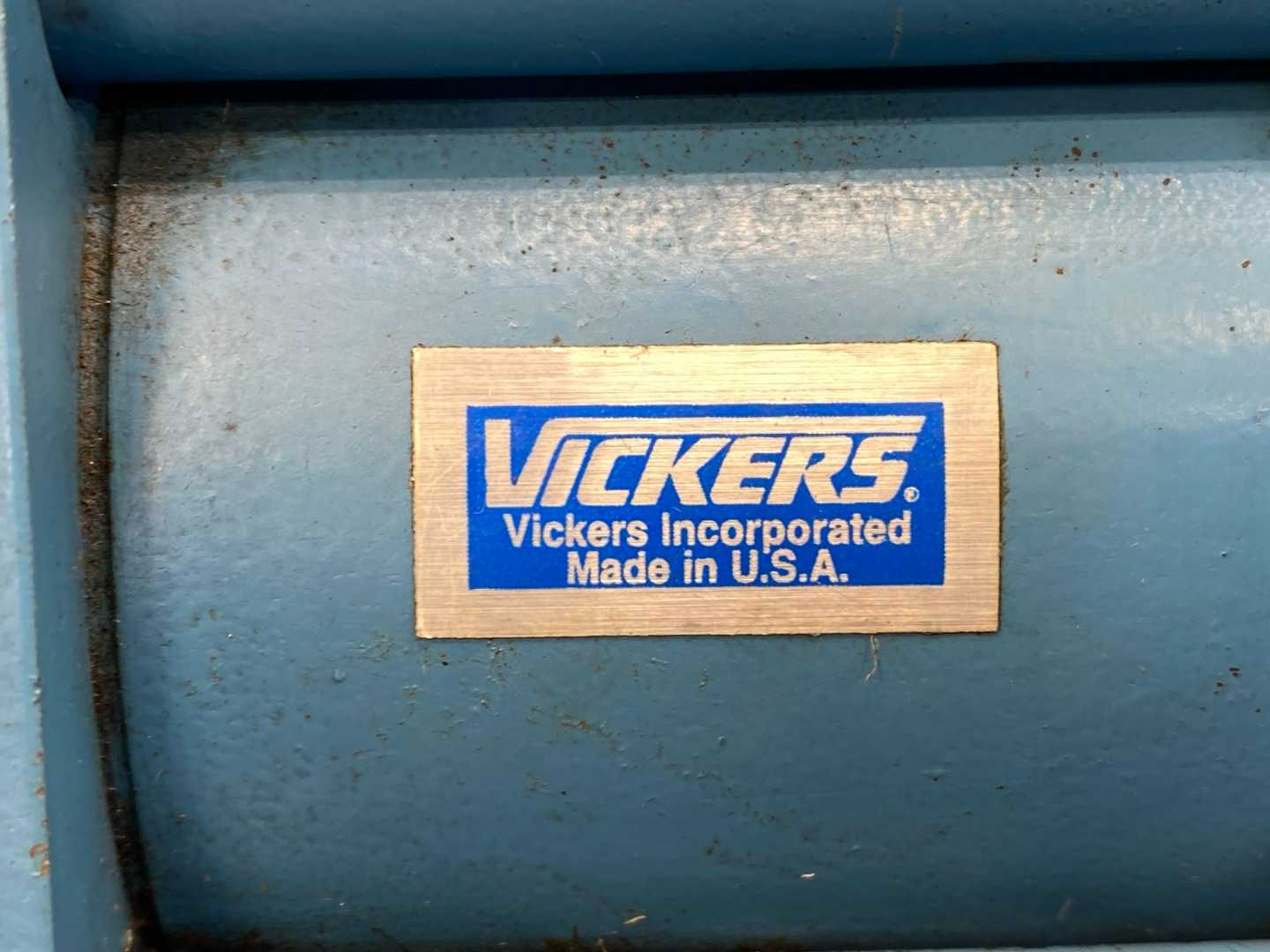 Vickers TZ01DE2N1KA01000 J 04 7, 2/1x1 3000PSI 2" Bore
