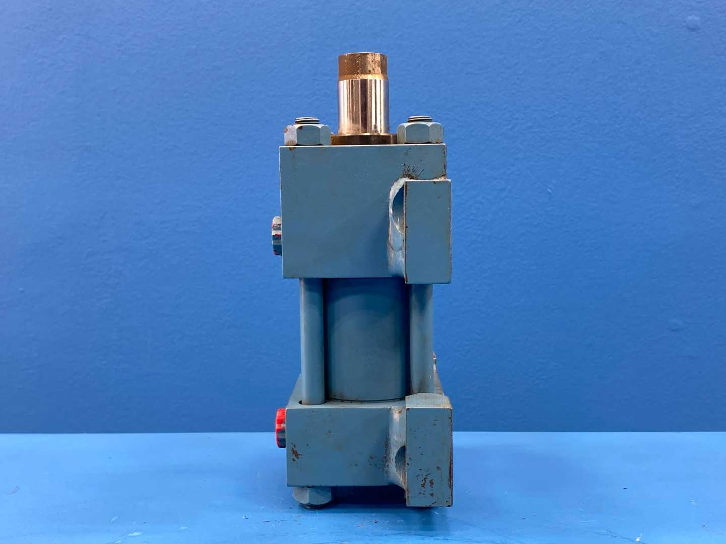 Vickers TZ01DE2N1KA01000 J 04 7, 2/1x1 3000PSI 2" Bore