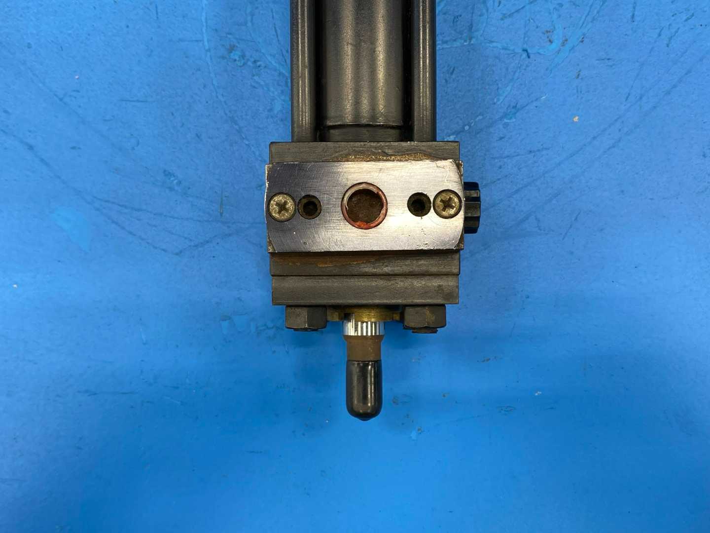 Parker 01.50 CF2HUS14C 13.000 Heavy Duty Hydraulic Cylinder 1.5" Bore 13" Stroke 3000 PSI