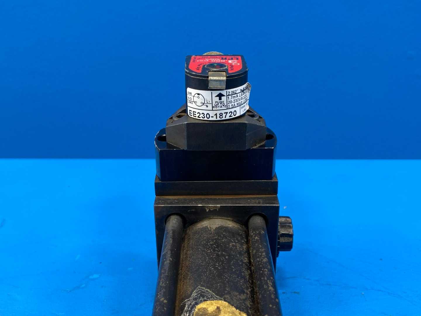 Parker 01.50 CF2HUS14C 13.000 Heavy Duty Hydraulic Cylinder 1.5" Bore 13" Stroke 3000 PSI