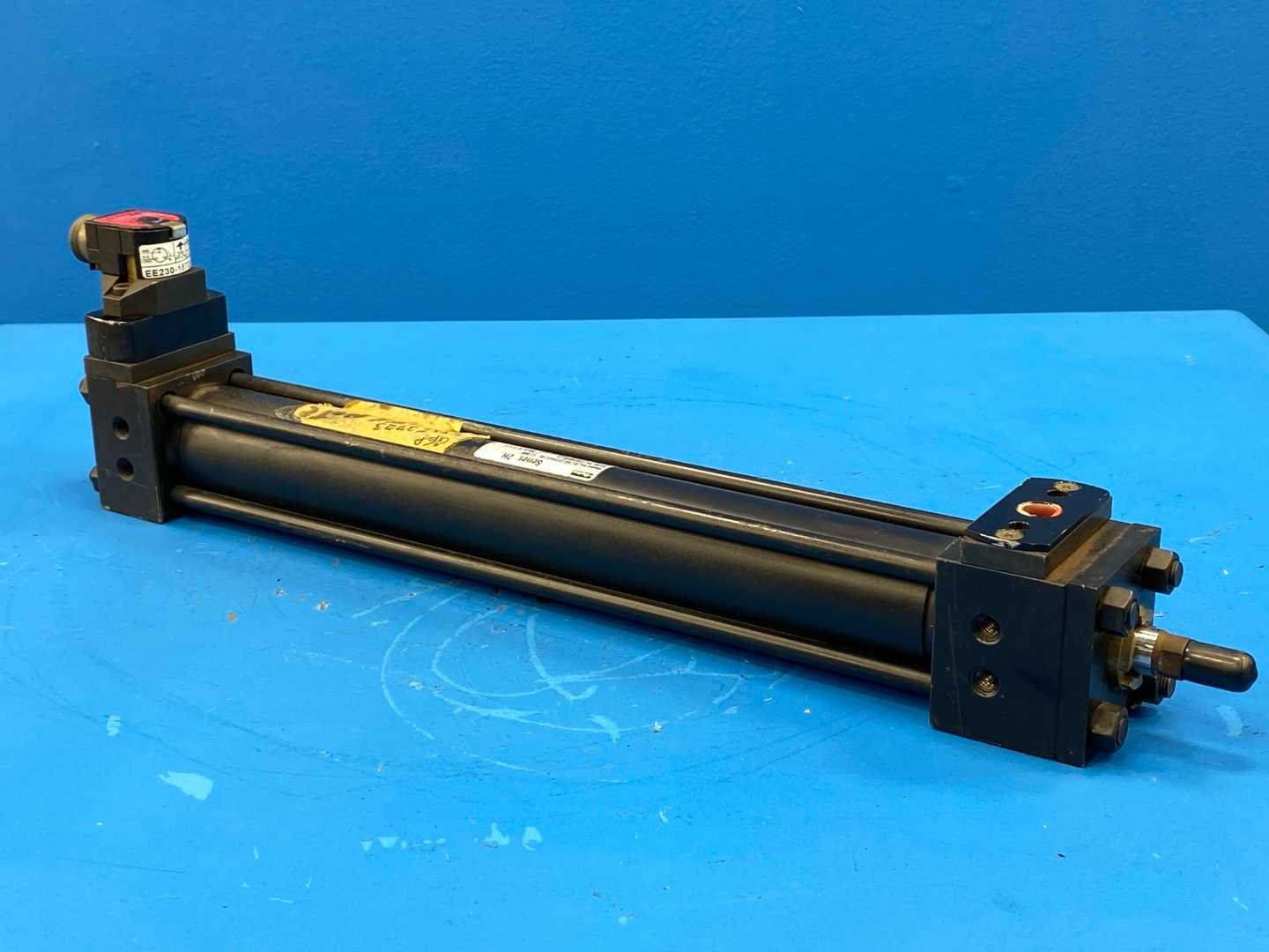 Parker 01.50 CF2HUS14C 13.000 Heavy Duty Hydraulic Cylinder 1.5" Bore 13" Stroke 3000 PSI