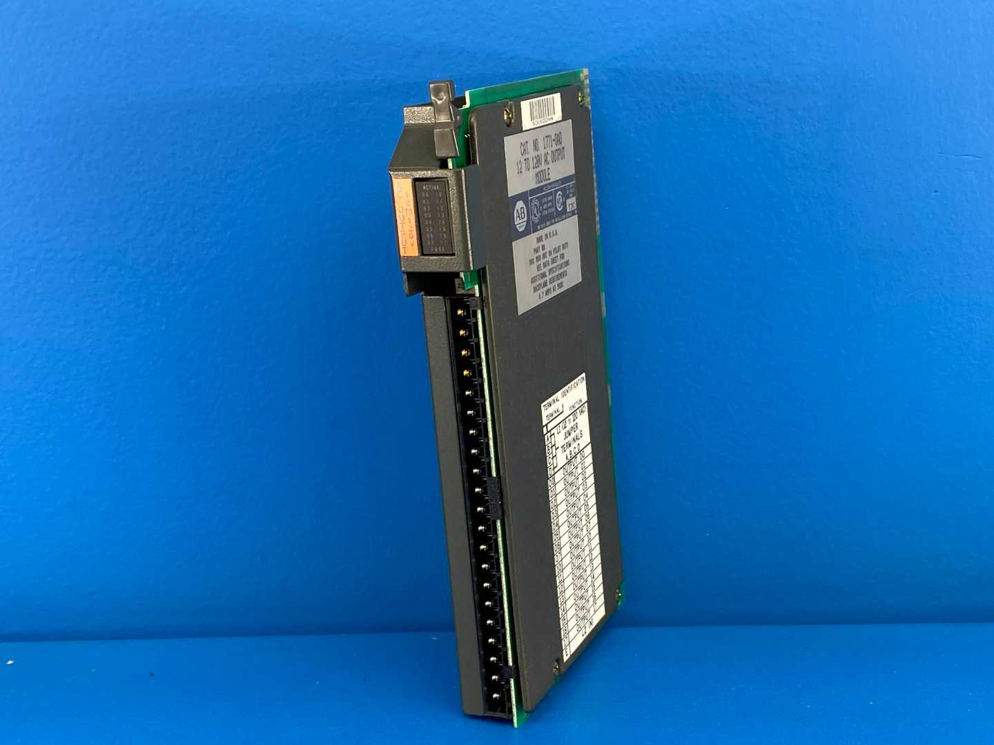 Allen-Bradley 17710AD PLC Adapter Output Module Series C