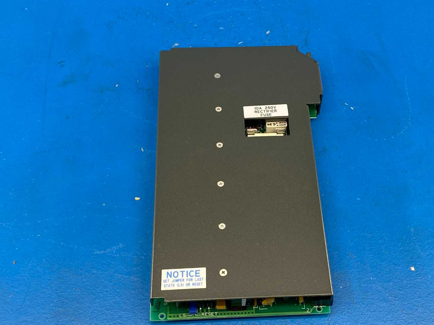 Allen-Bradley 17710AD PLC Adapter Output Module Series C
