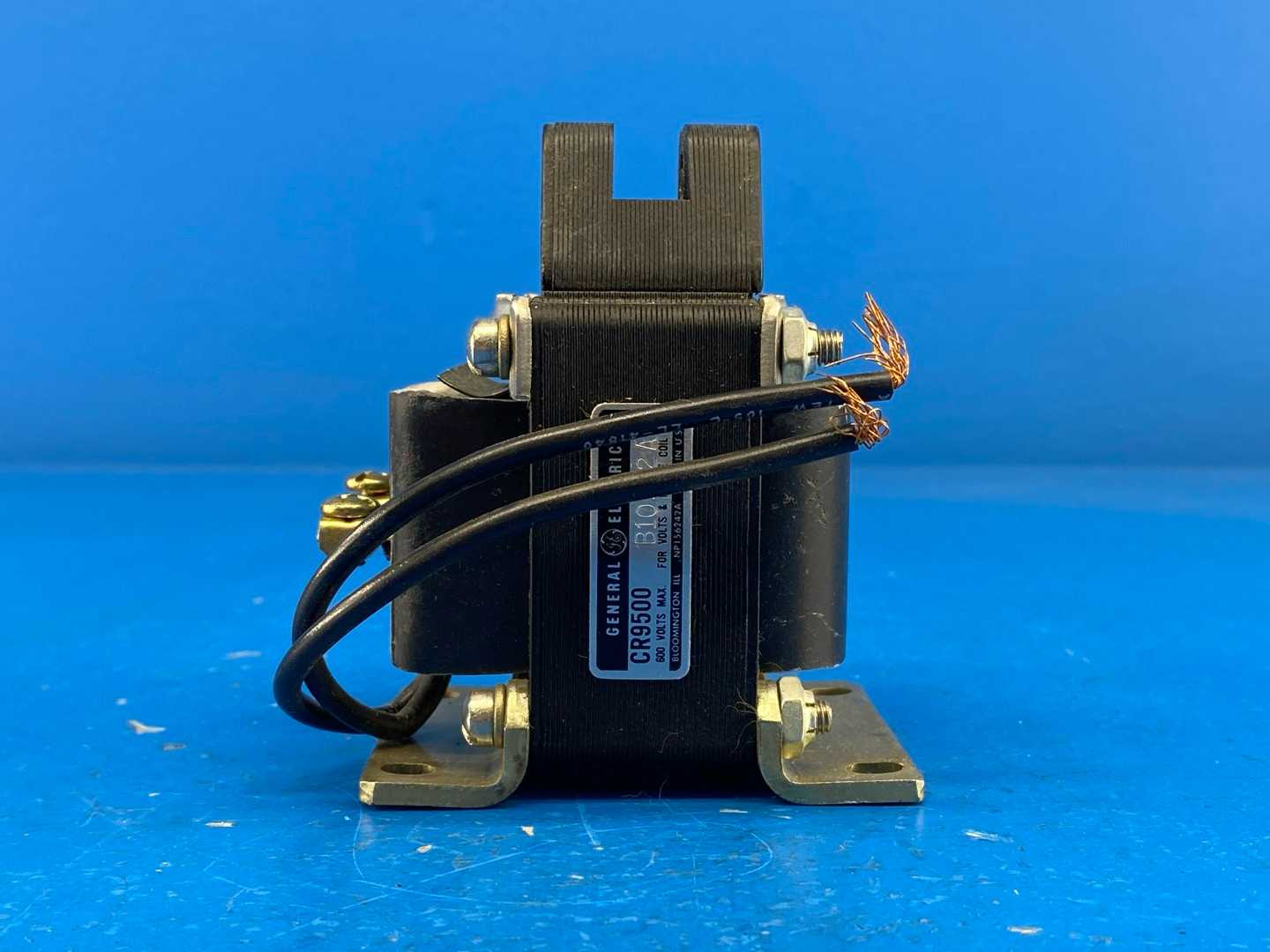 General Electric CR9500B101A2A Solenoid Coil, 1" Pull Stroke, 115V