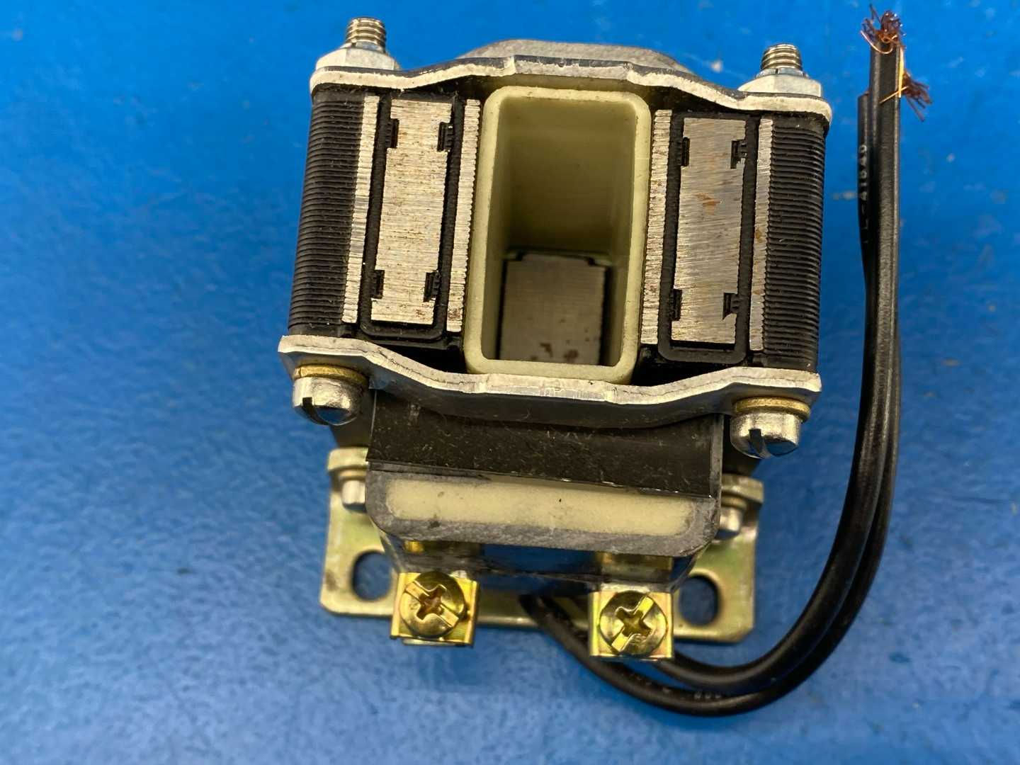 General Electric CR9500B101A2A Solenoid Coil, 1" Pull Stroke, 115V