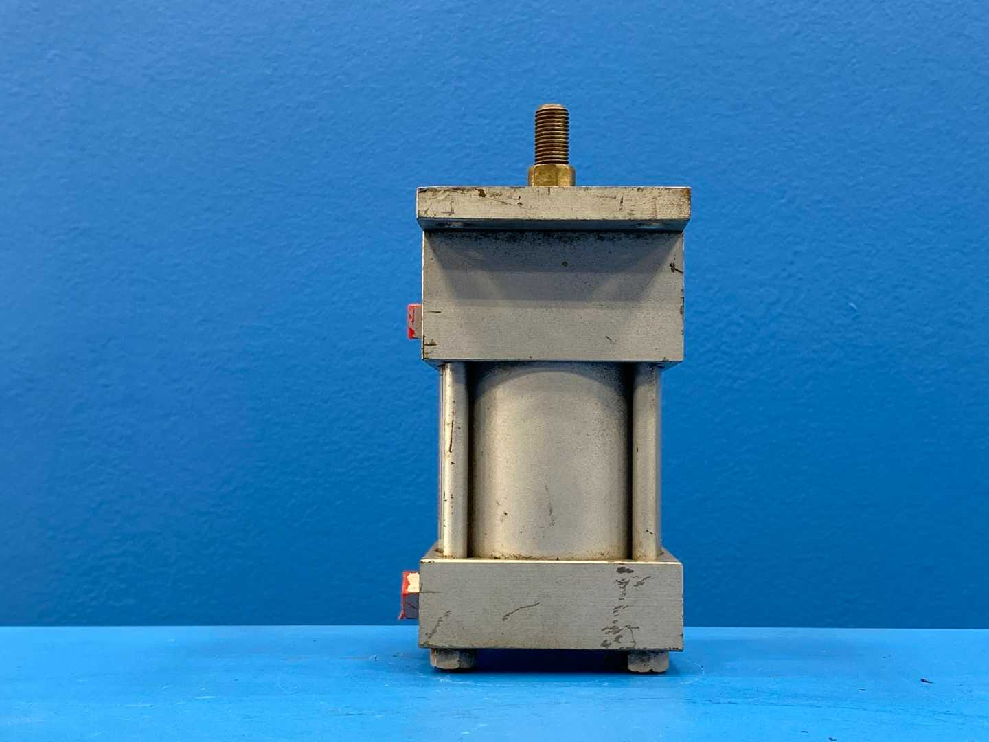 Milwaukee A-31 2.50" Bore, 1" Stroke Pneumatic Cylinder 250 PSI
