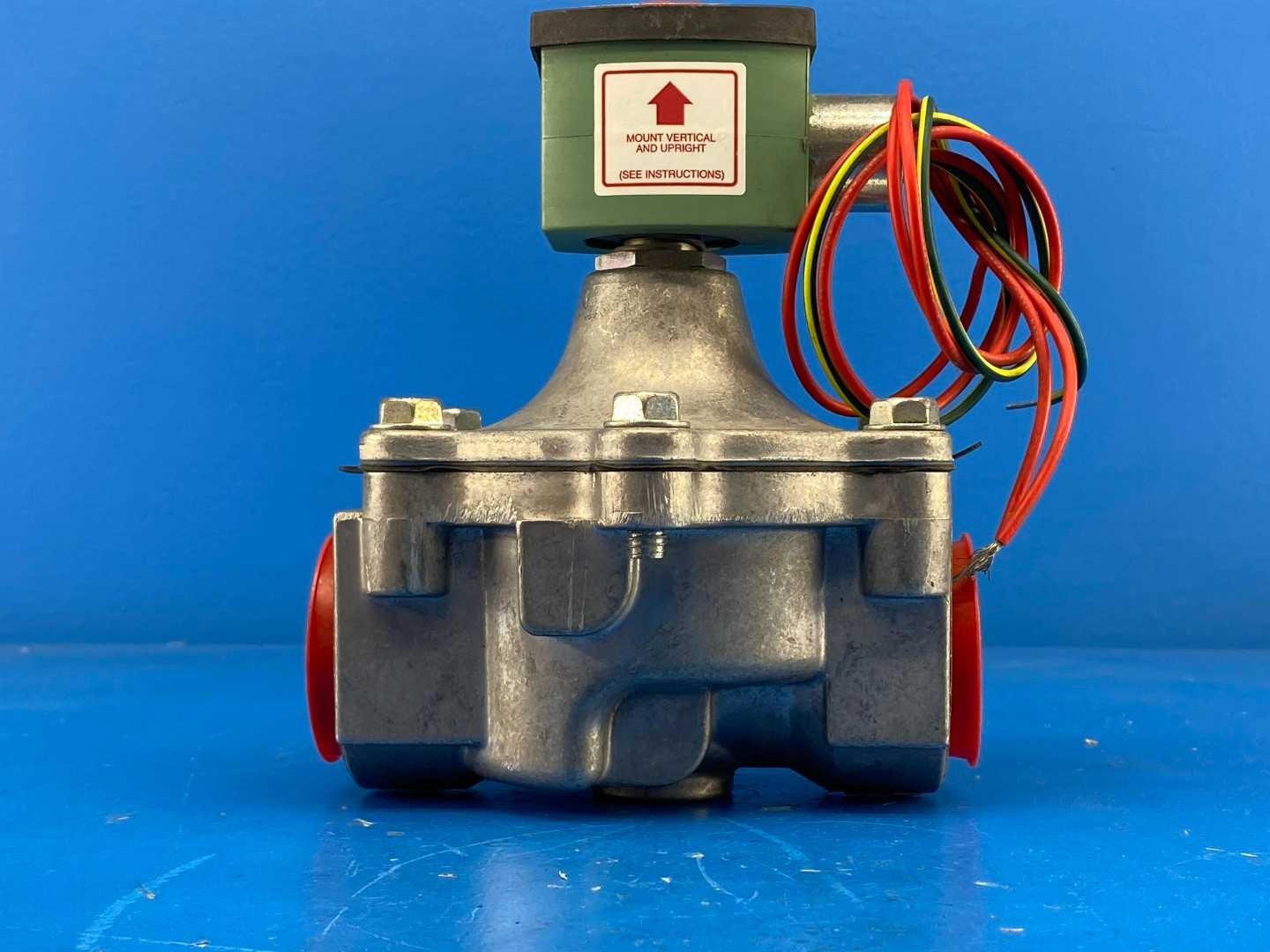 ASCO Red-Hat 8215G070VH Solenoid Valve, 1-1/2" NPT, Normally Closed, 120V AC