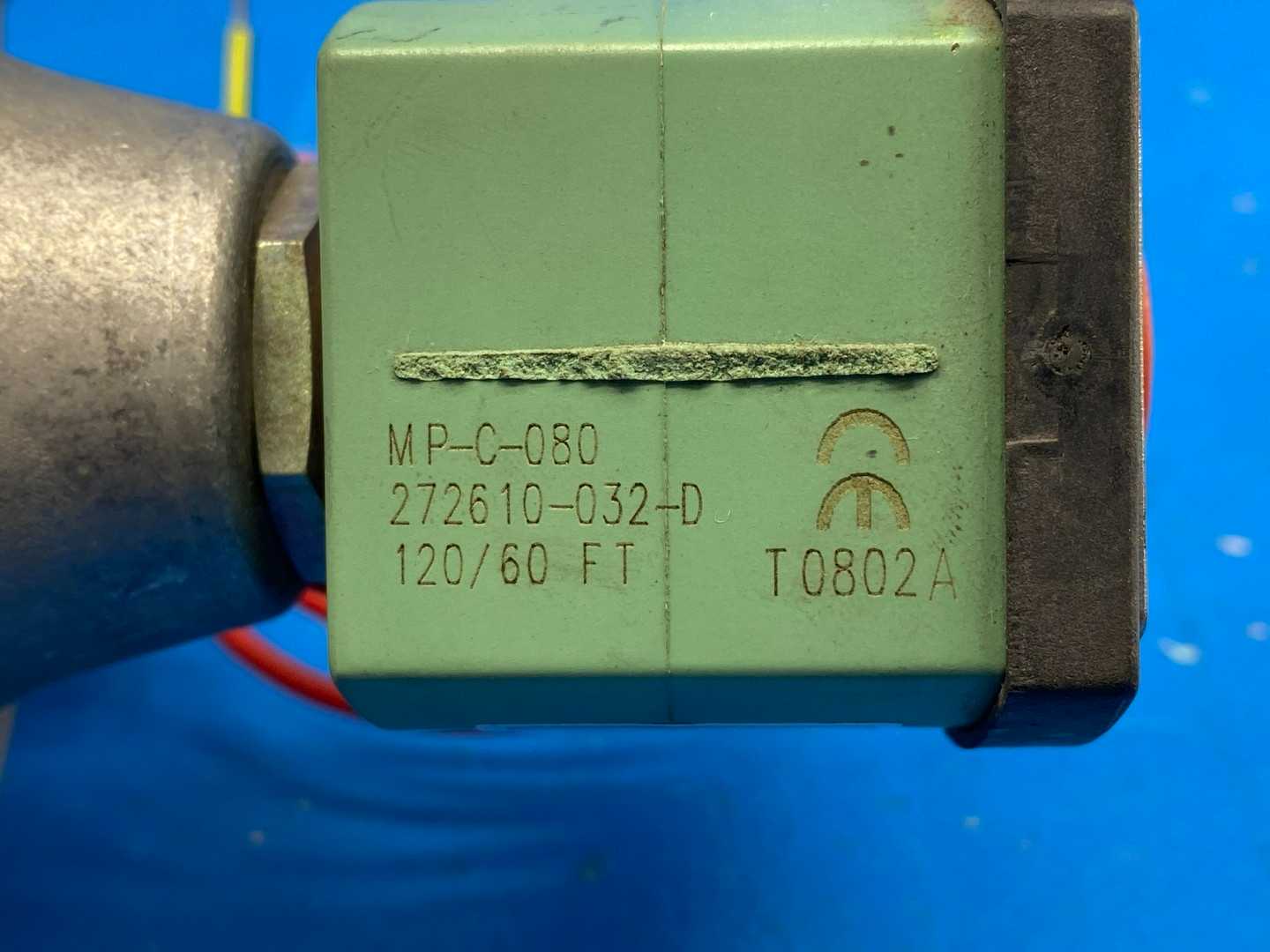ASCO Red-Hat 8215G070VH Solenoid Valve, 1-1/2" NPT, Normally Closed, 120V AC