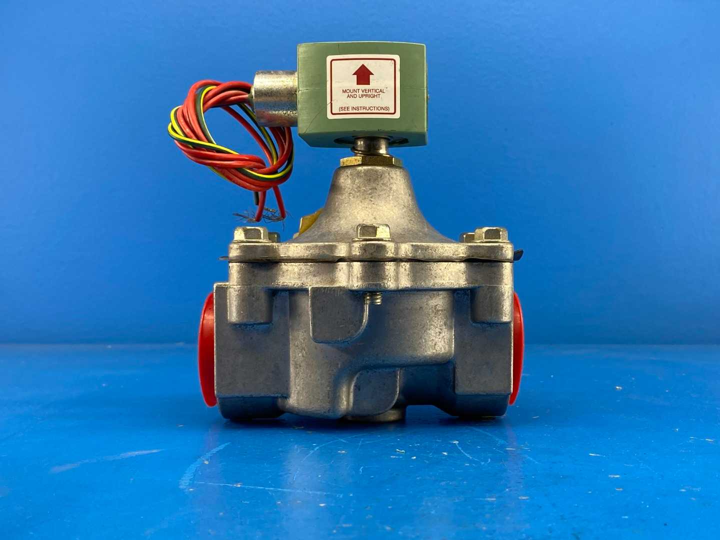 ASCO Red-Hat II 8215G070VH Solenoid Valve, 1-1/2" NPT, Normally Closed, 120V AC (Missing red cap)