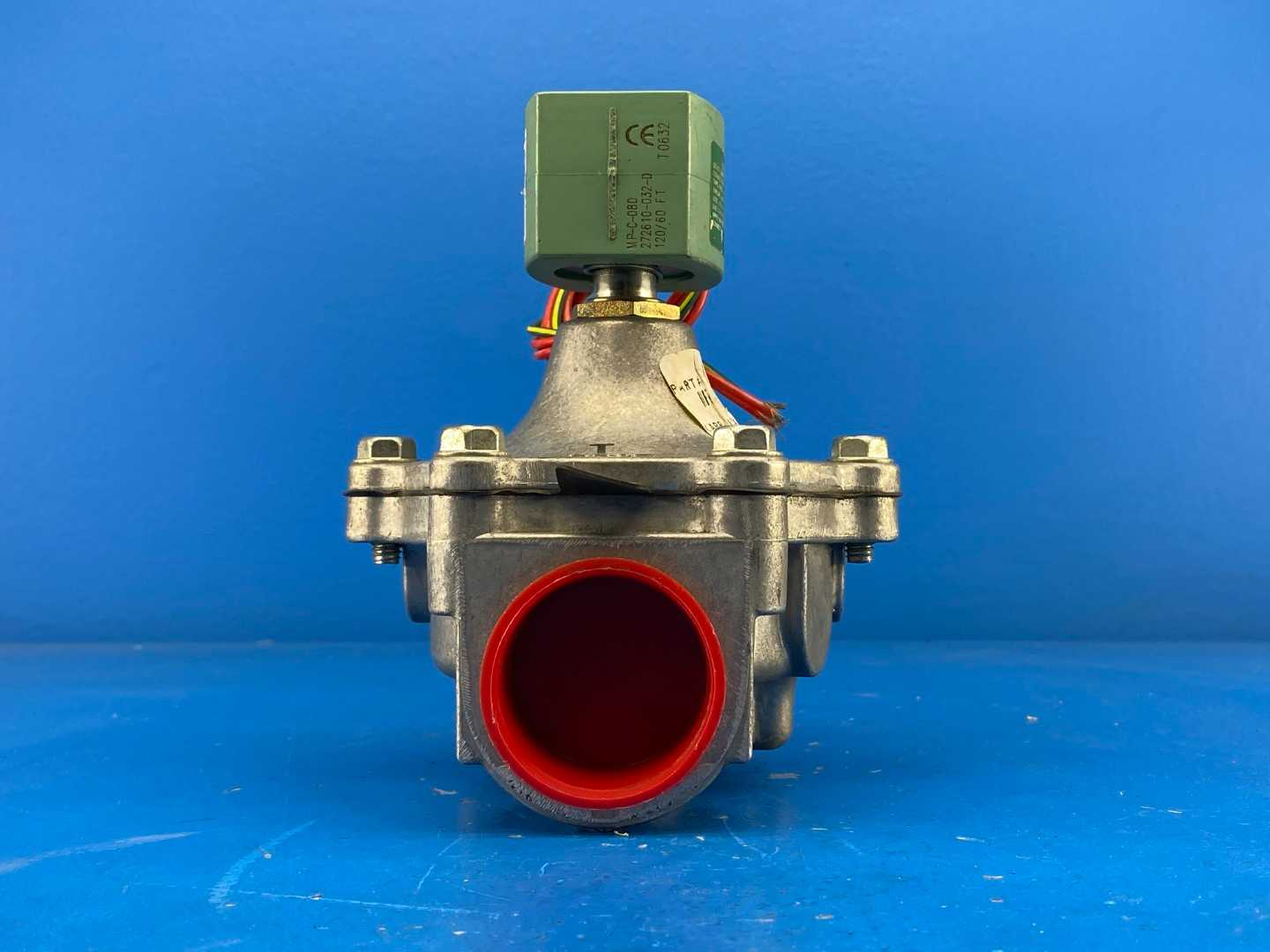 ASCO Red-Hat II 8215G070VH Solenoid Valve, 1-1/2" NPT, Normally Closed, 120V AC (Missing red cap)