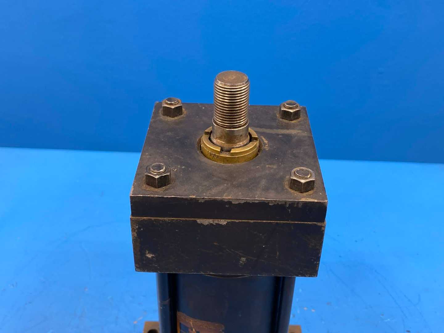 Parker 04.00 H2AU18 5.000 4"Bore 5" Stroke Hydraulic Cylinder Series 2A