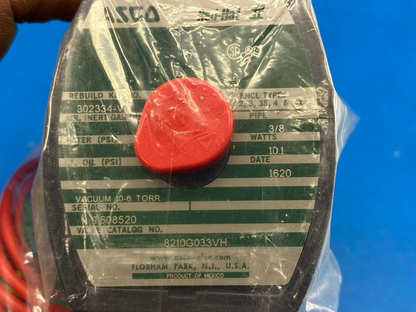 ASCO Red-Hat 8210G033VH 3/8" Pipe Size 120V Vacuum 10?6 Torr 2-Way Solenoid Valve