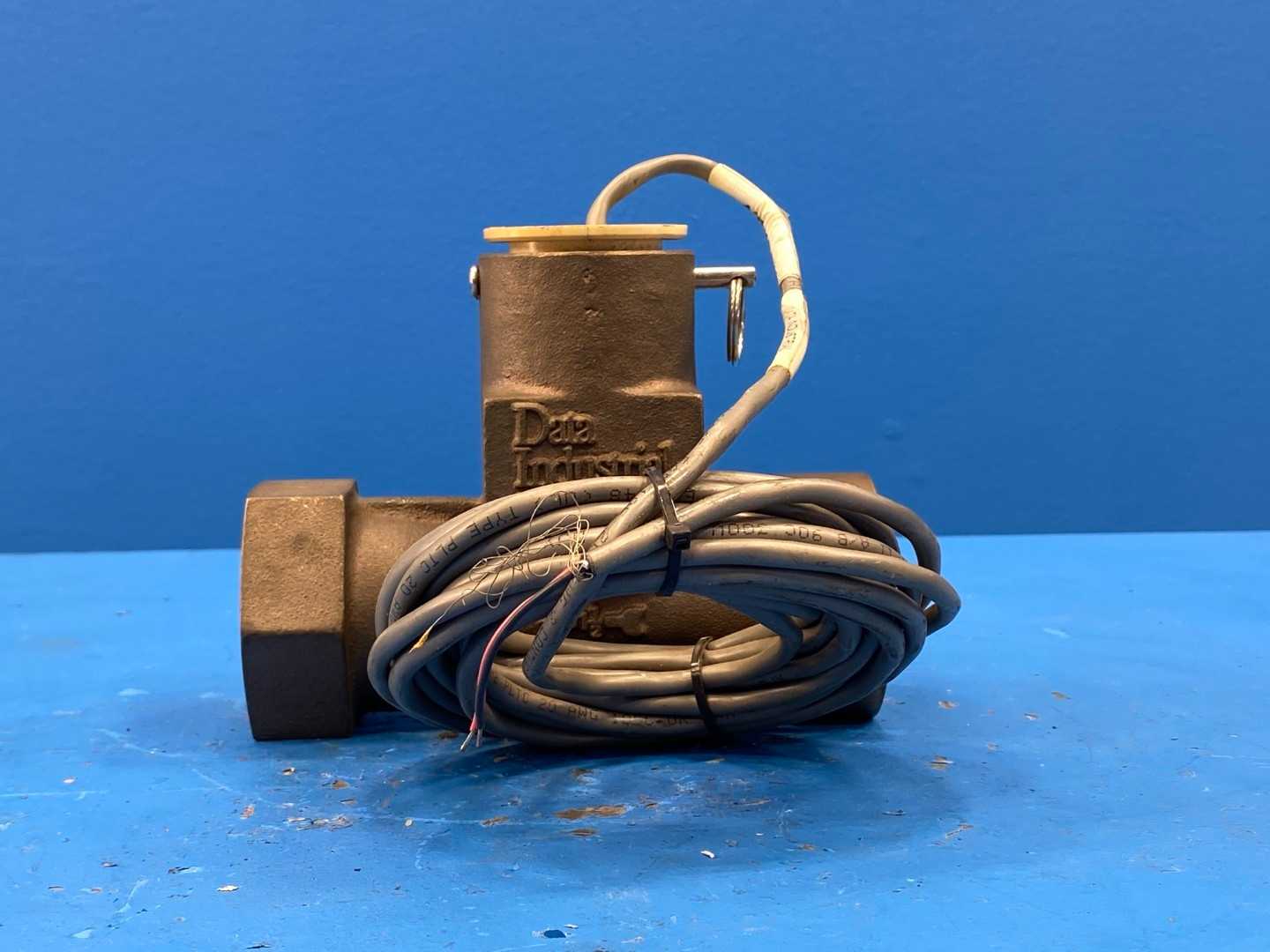Daia Industrial 250B, 1-1/2" Metallic Tee Type Flow Sensor