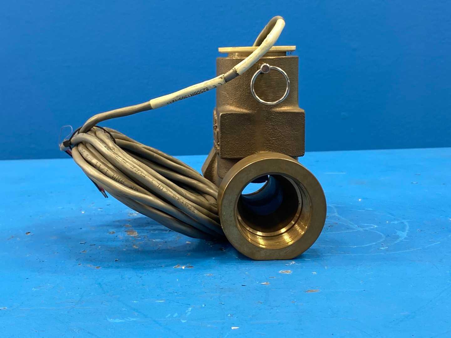 Daia Industrial 250B, 1-1/2" Metallic Tee Type Flow Sensor