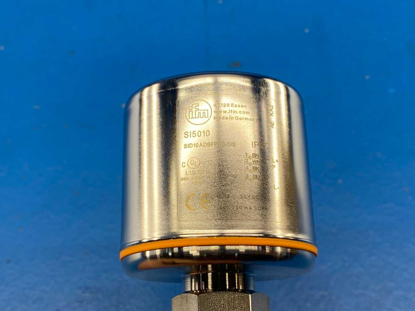 ifm SI5010 Flow Monitor Sensor, Effector 300, G1/2, 24VDC
