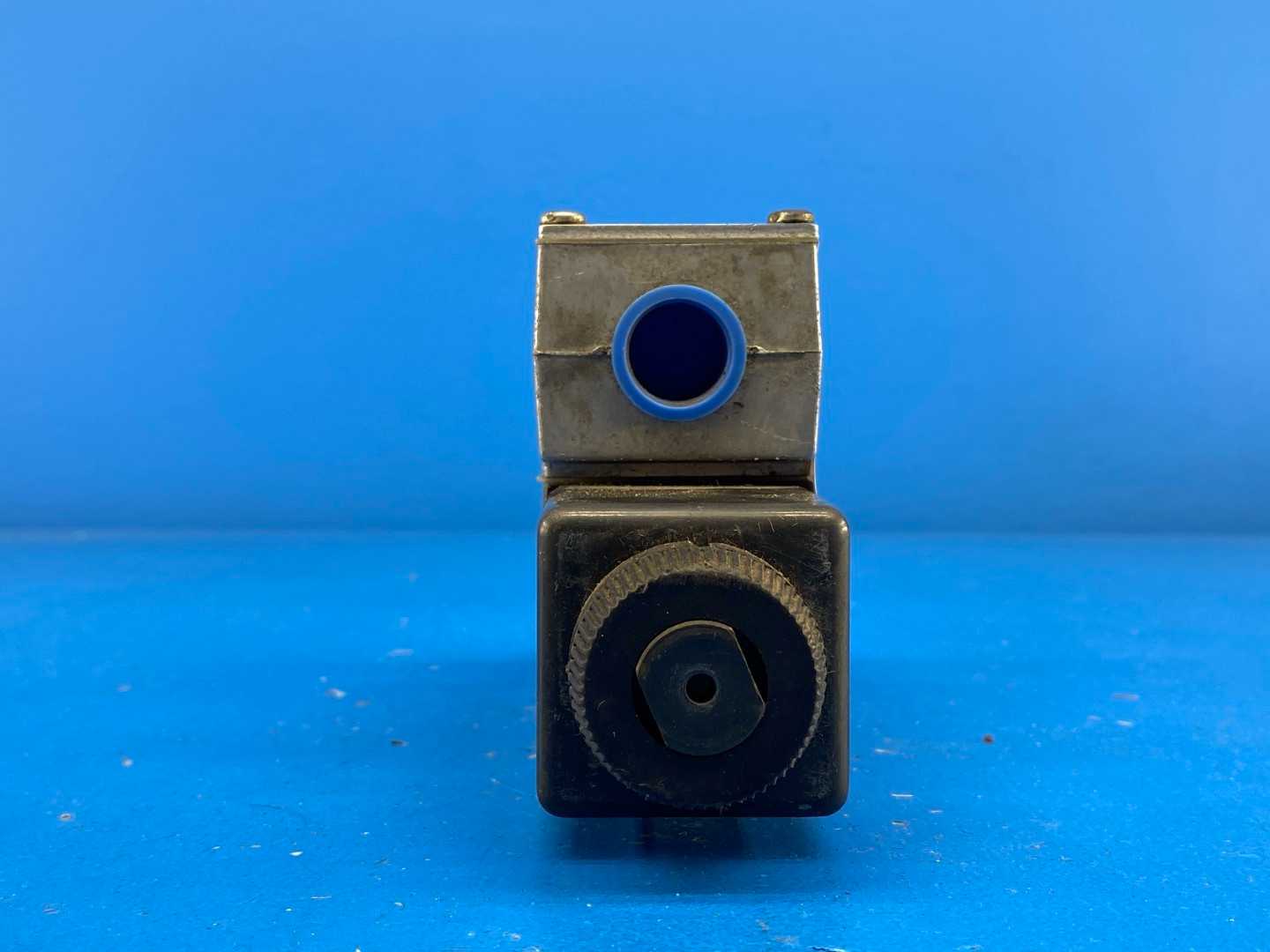 Monarch Hydraulics Inc. Model Code 0969, Directional Control Valve 5000PSI