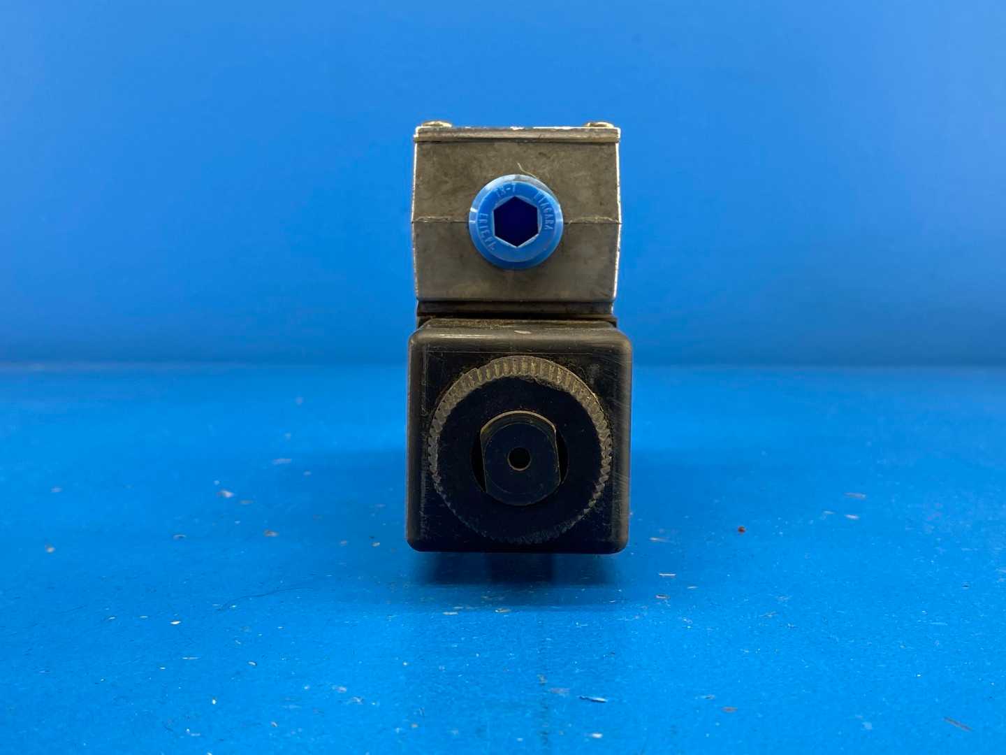 Monarch Hydraulics Inc. Model Code 0969, Directional Control Valve 5000PSI