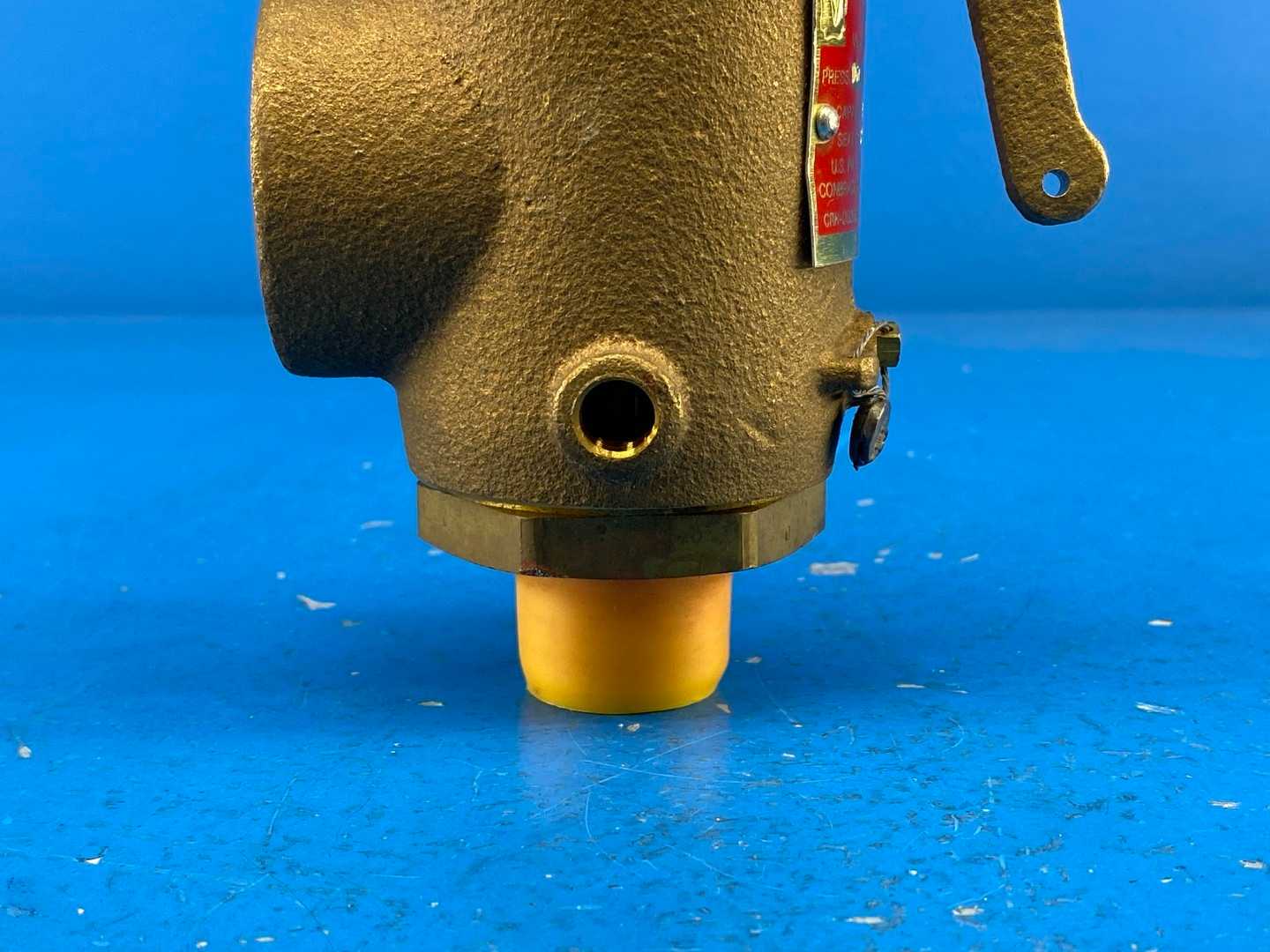 Conbraco 29-303-35, 3/4" Size x 3/4" Seat Dia. Safety Relief Valve 150PSI Capacity 1223 LBS/HR