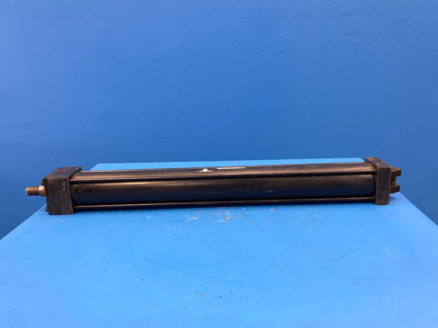 Parker 02.50 CBB2AU34AC, 22.000 Hydraulic Cylinder 2.5 in Bore Size