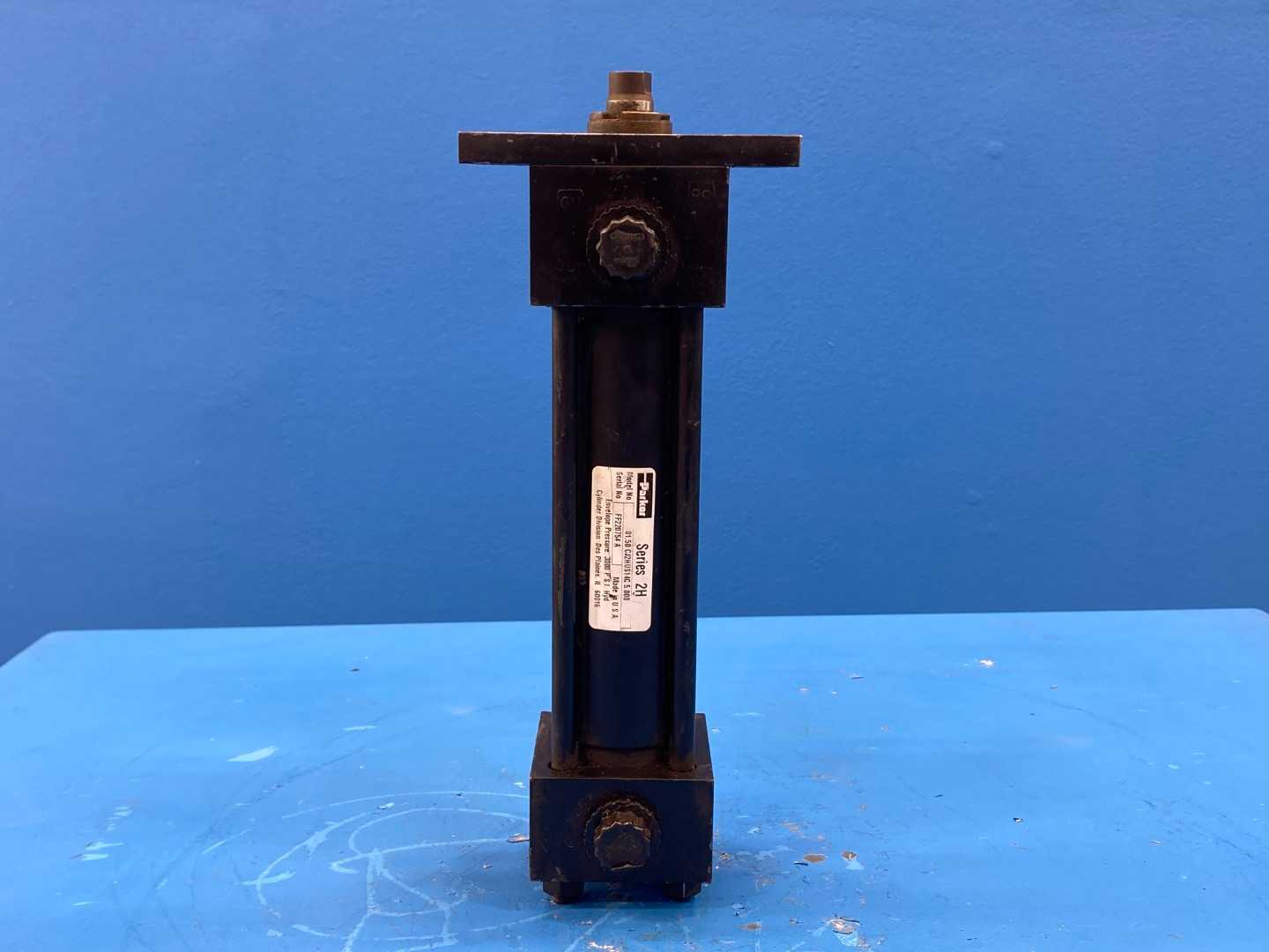 Parker 01.50 CJ2HUS14C 5.000, Series 2H Hydraulic Cylinder 1.5" Bore 5" Stroke 3000 PSI HYD