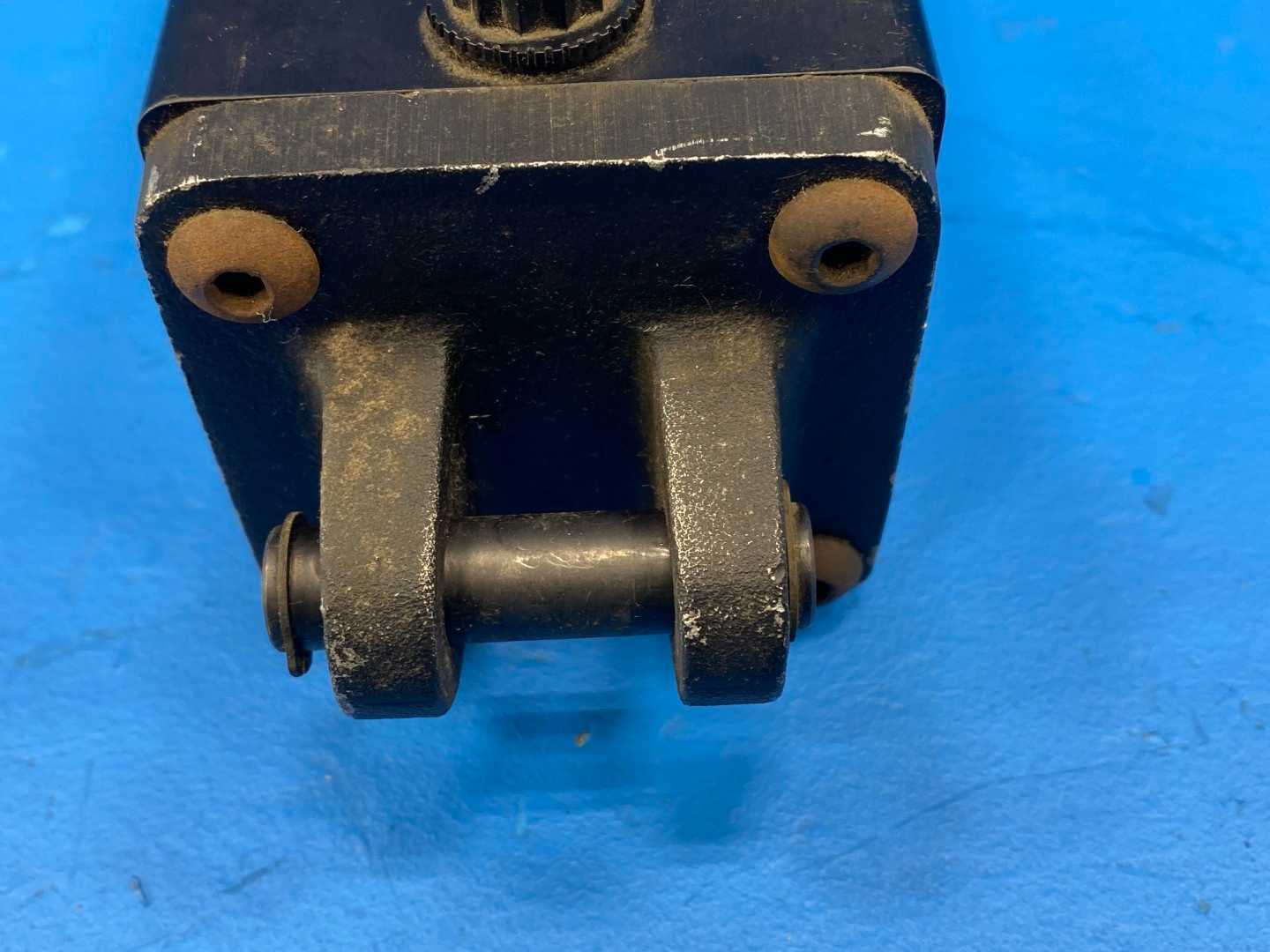 Parker 02.50 BC2MAU14A 4.000 2.5"? Bore, 4" Stroke Pneumatic Cylinder 250 PSI