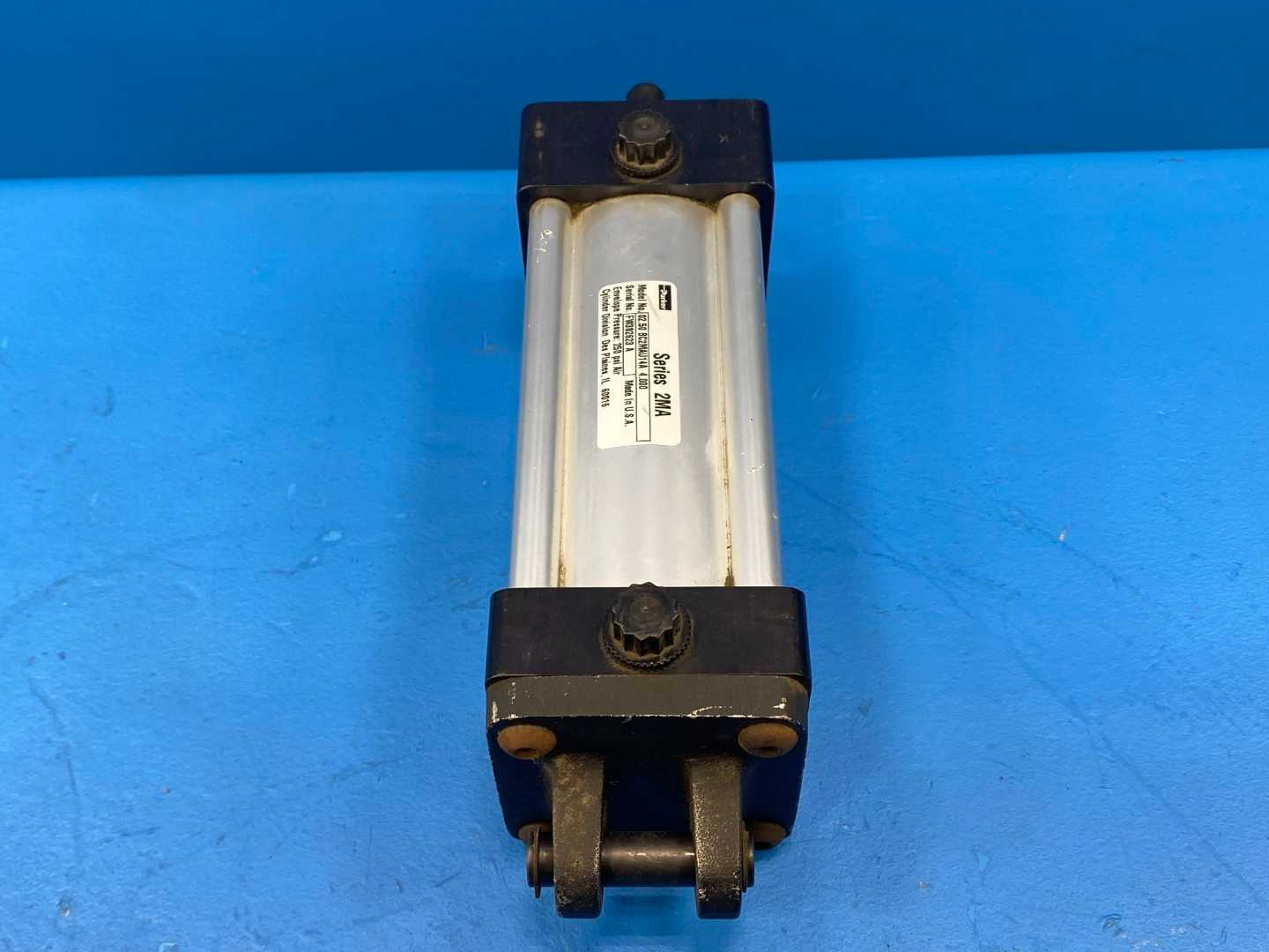 Parker 02.50 BC2MAU14A 4.000 2.5"? Bore, 4" Stroke Pneumatic Cylinder 250 PSI