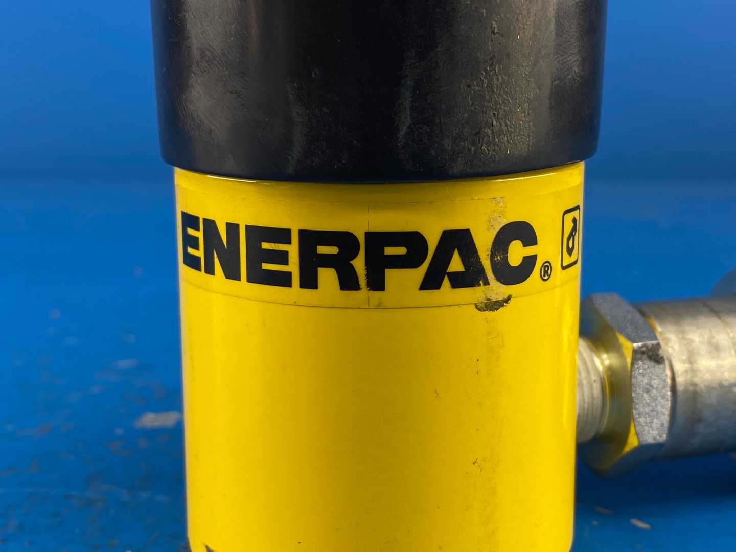 Enerpac RC101, 10Ton Capacity, 1.00 in Stroke, General Purpose Hydraulic Cylinder 10000 MAX PSI (700BAR)