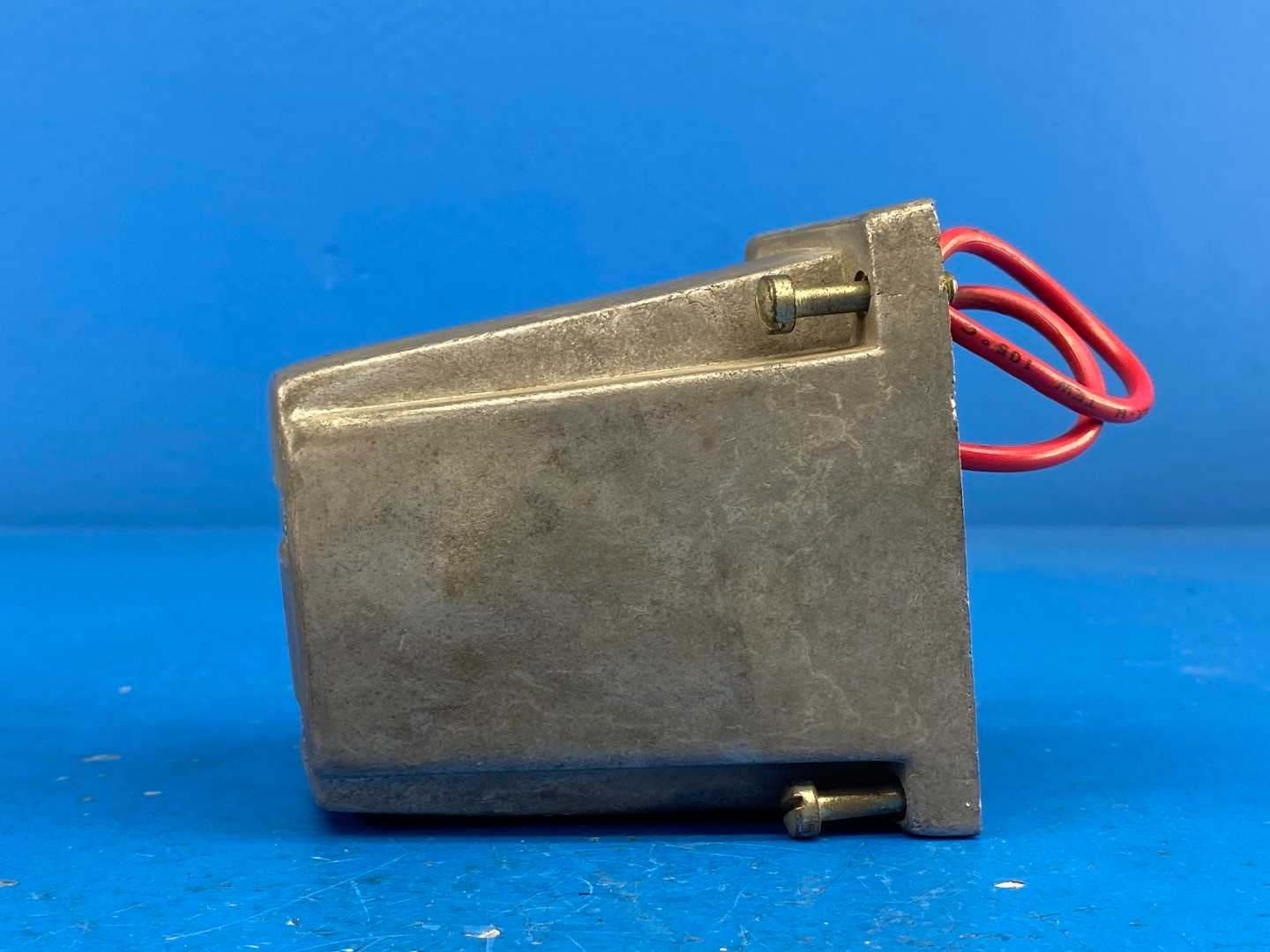 Sperry Vickers 281291 Solenoid Coil Assembly with Cast Housing for Hydraulic Valves, 30-35lb Torque 115VAC