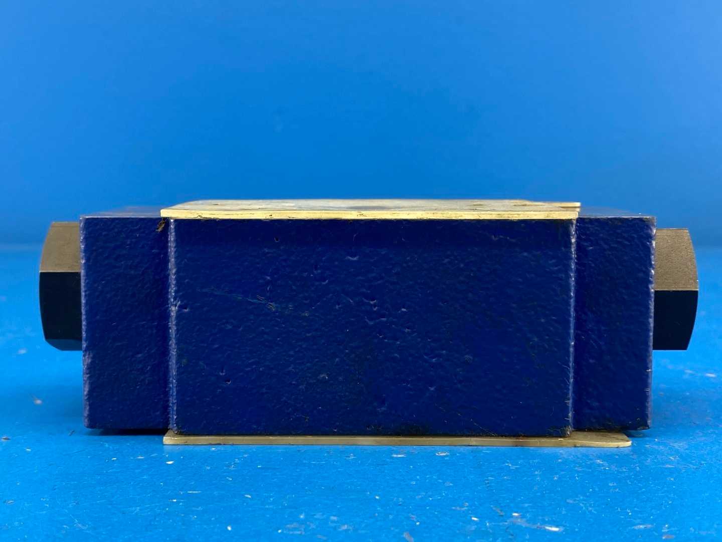 Rexroth R900407439 (Z2S 10-1-34/V) Hydraulic Check Valve