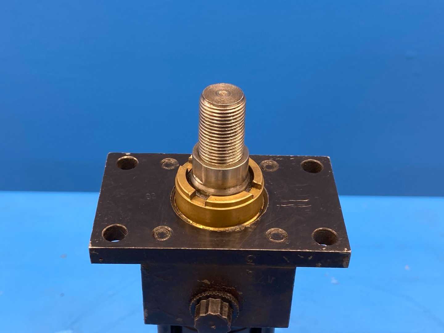 Parker 02.00 CJ3LLUS34C 7.500, Hydraulic Cylinder 2" Bore 7.5" Stroke 1950PSI HYD