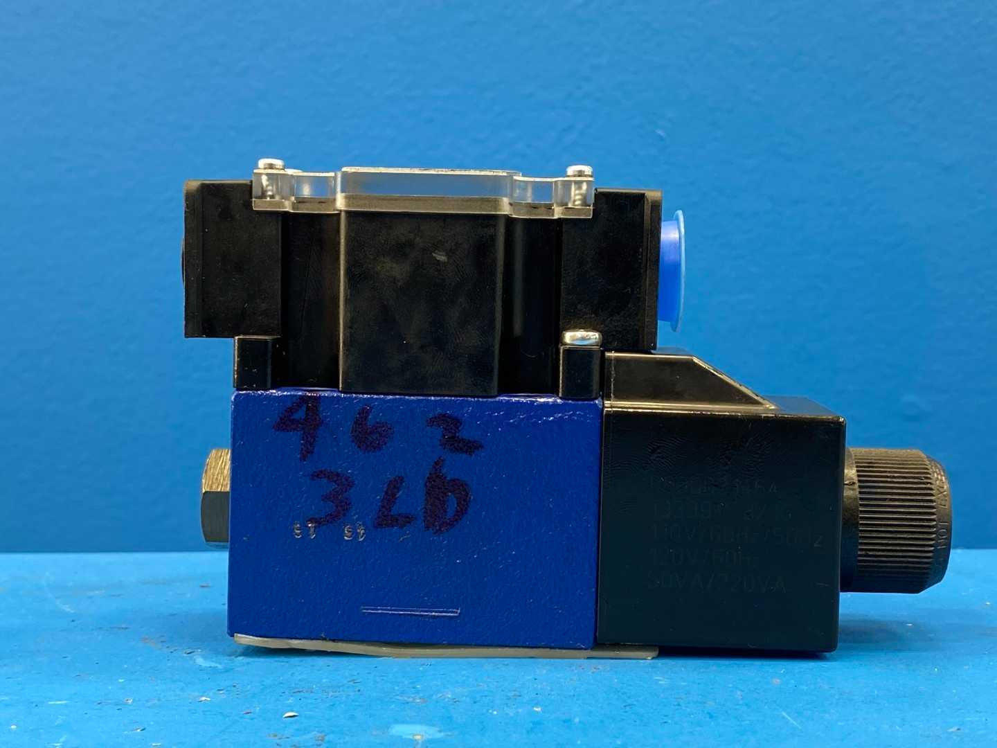 Rexroth MNR# R978874053 Model# 4WE 6 D62/EW110N9DA/62 Hydraulic Directional Control Valve