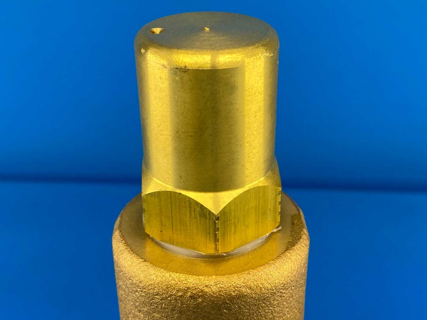 Aquatrol Inc. 69E1A1M2U1-15, 1-1/2 x 1-1/2 Safety Valve 15PSI 38GPM ADJ 9-28