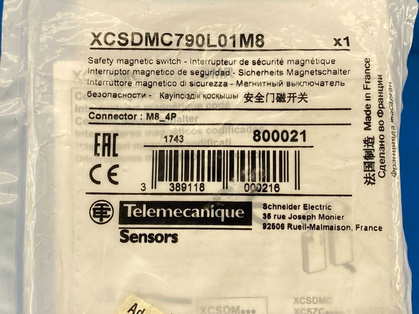 Telemecanique XCSDMC790L01M8, M8-4P Connector, 800021, 4-pin, IP67, 24V, Sensor Connection