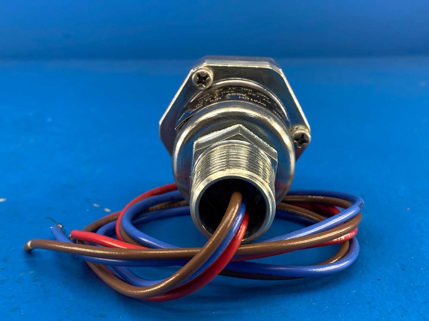 ITT 130P4S50, Pressure Switch, 50 PSI, SPDT, 1/4" NPT, Adjustable Differential