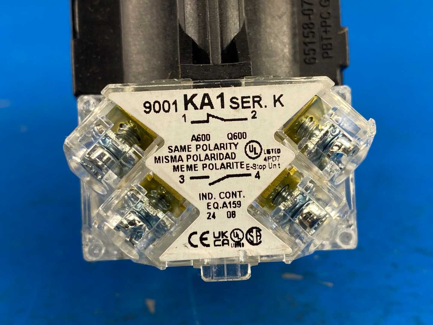 Schneider Electric 9001SKR16H2, 22mm Red Emergency Stop Button, IP65, 10A, 250V