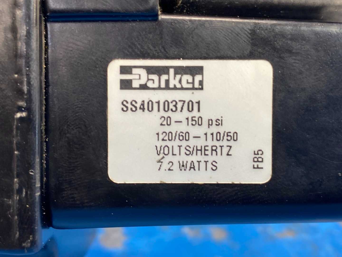 Parker SS40103701 Solenoid Operated 3-Way Directional Control Valve, 120/110VAC, 7.2Watts, 20–150PSI