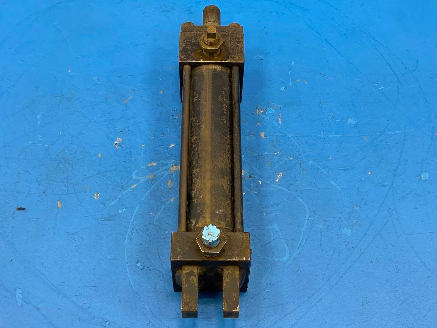 Parker BB3LH34, Hydraulic Cylinder 2" Bore 6" Stroke 1235 PSI