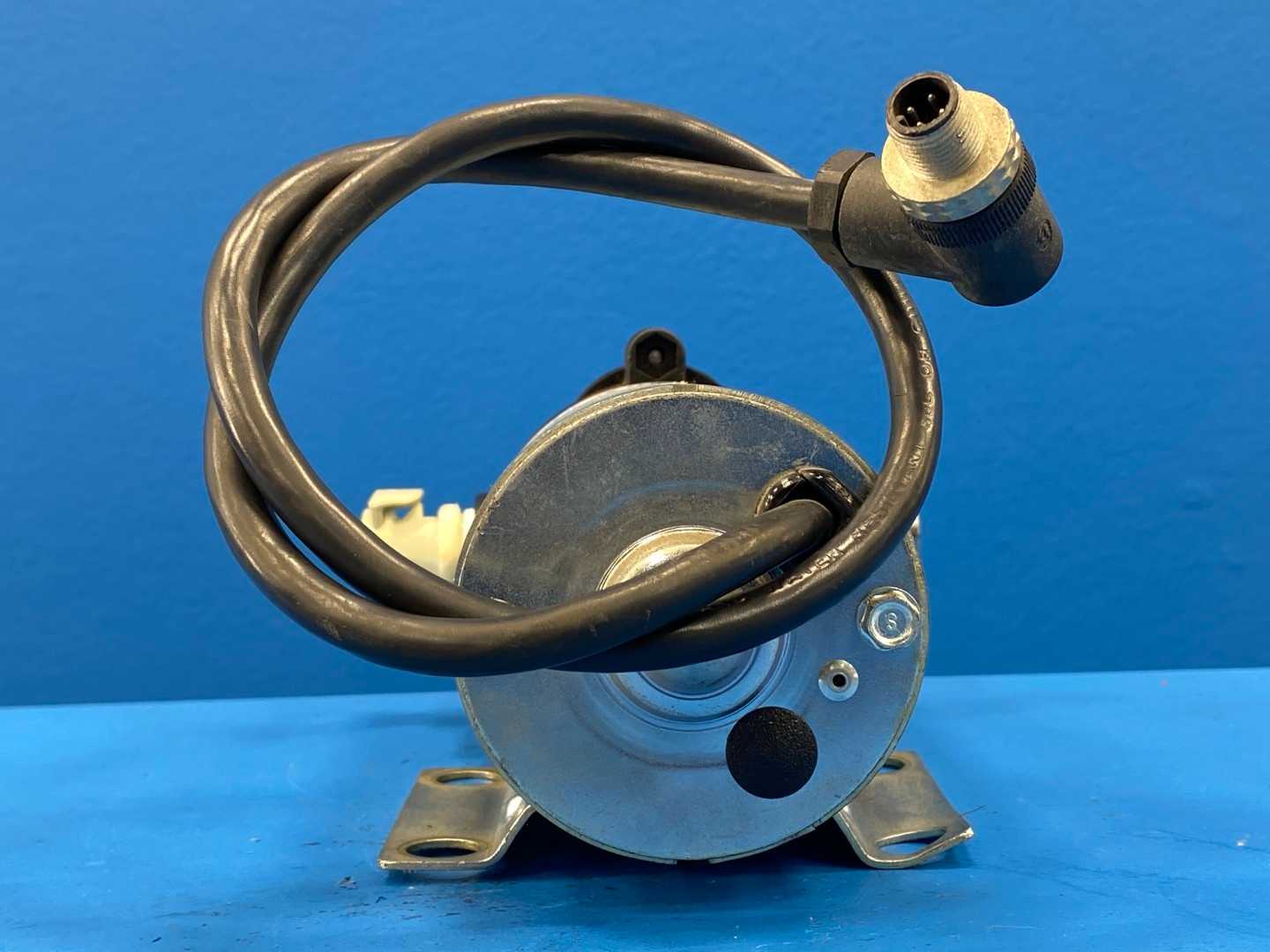 Osmonics Shurflo 4.610.605 Diaphragm Pump 1.5GPM 30 PSID 115V AC 1.0A 50/60Hz