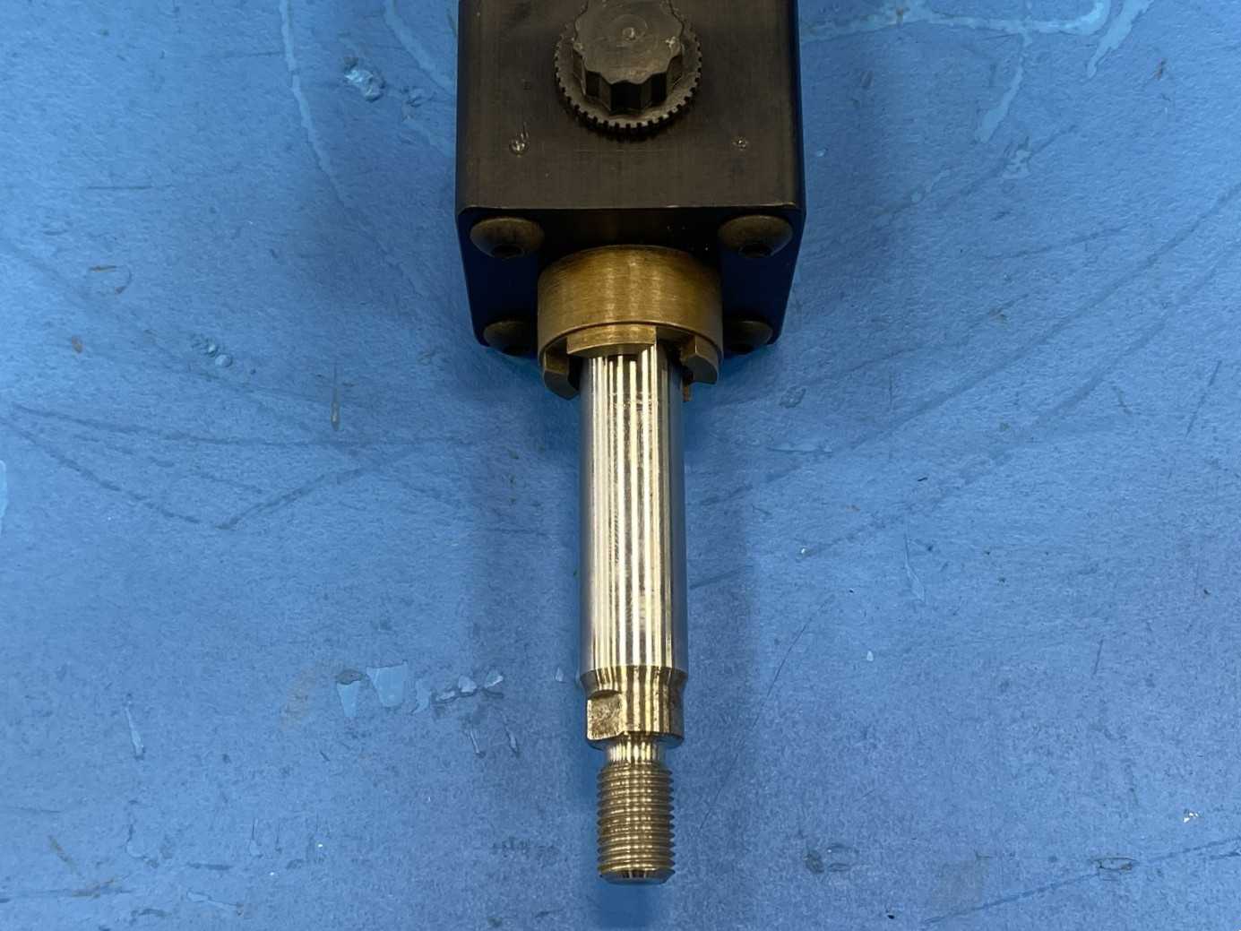 Parker 01.50 F2MAU14 18.000 Series 2MA Pneumatic Cylinder 250PSI Air 1-1/2" Bore 18" Stroke