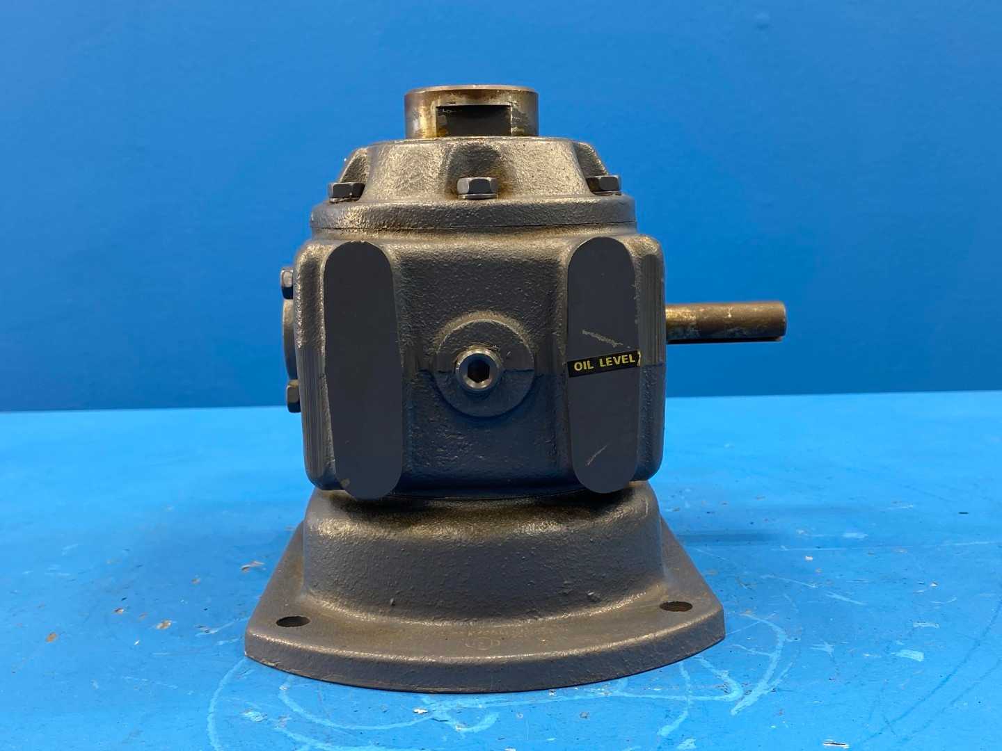 Winsmith 3SF Speed Reducer, 1822 Input RPM / AGMA 8 / 51-110F / Ratio 5:1, 2.34 Input HP