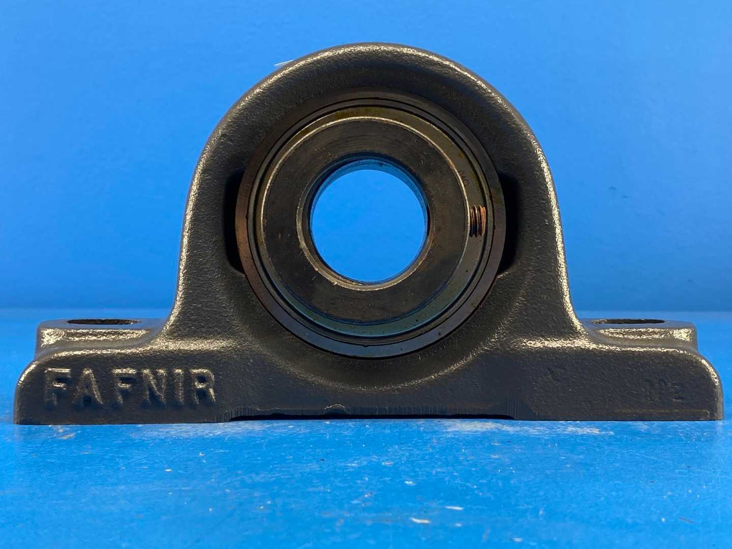 Fafnir RAO 1-11/16, Pillow Block Ball Bearing, Inner Diameter 1.6875", Outer Diameter 2.875", Width 1.3125"