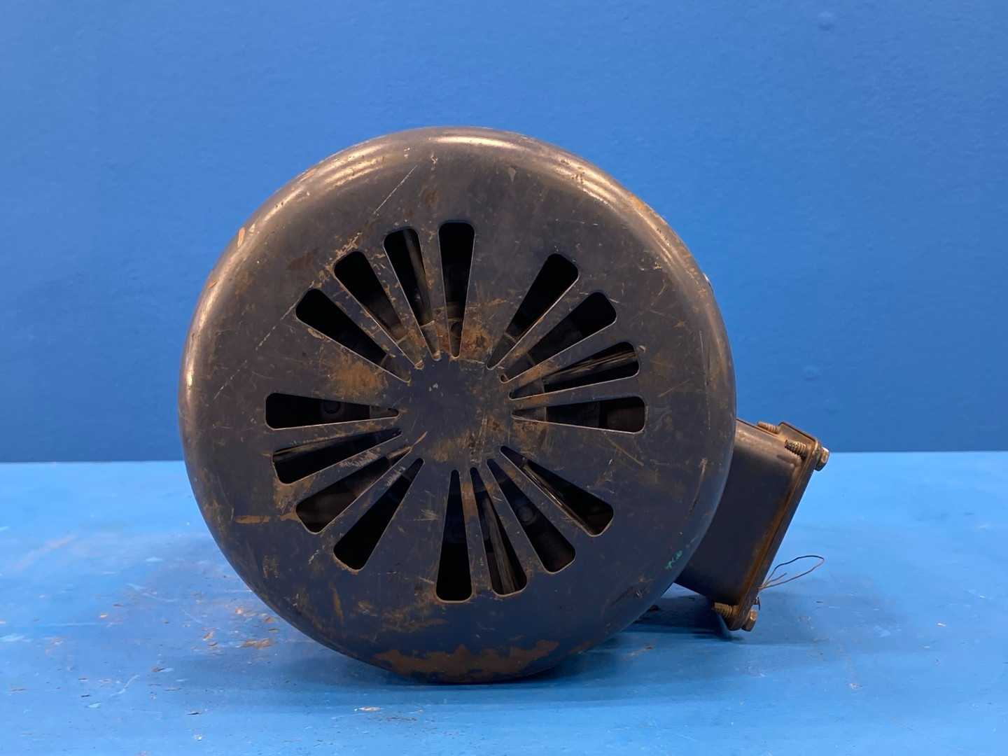 1-1/2 HP 208-308/460V 3PH Franklin Electric Model1313480102 Cat No 19448 Motor, FR56C, CONT TEFC, 3450/2875 RPM