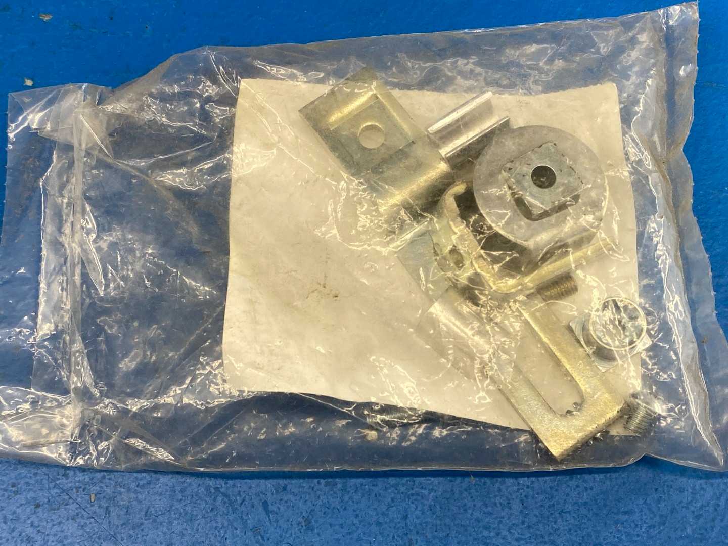 Honeywell M436A 1116, 24V Damper Motor, 25 lb-in Torque, Spring Return, Direct Mount