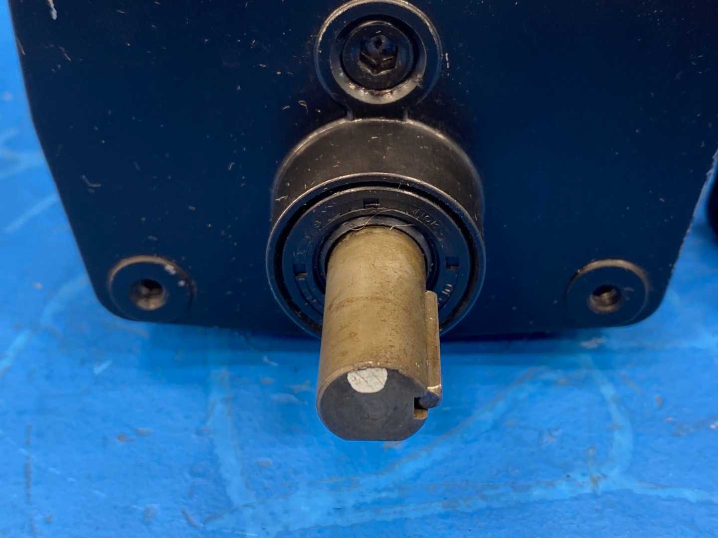 0.007HP, Leeson CM31P17NZ1D (Cat No. M1125050.00) A.C. Parallel Shaft Gearmotor