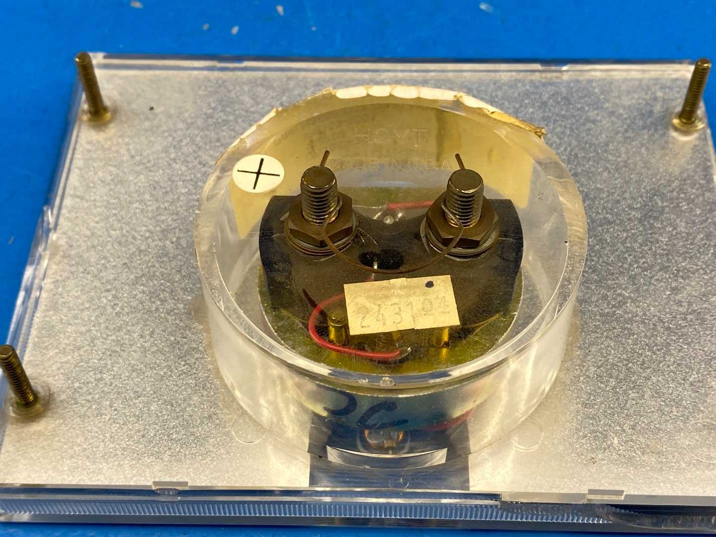 Inductotherm 0-600 Volts A.C. Meter 153-1061