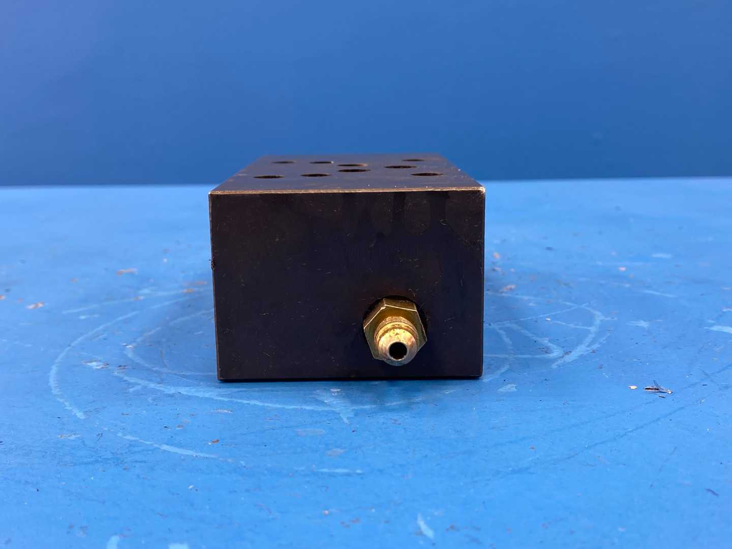 Eaton Vickers DGMC-5-PT-FW-S-30 (868852) Single Relief Valve